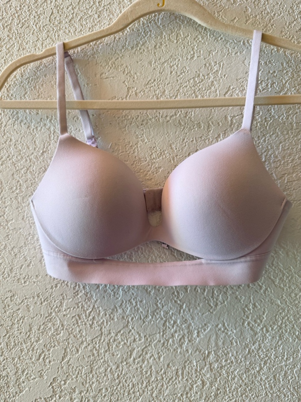 VICTORIA’S SECRET Incredible Wireless Padded‎ Lavender Purple Women’s Bra Sz 32C